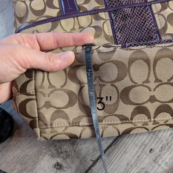 LOW START Coach, Signature Khaki & Purple Python Patent Leather Shoulder Bag - Picture 9 of 14